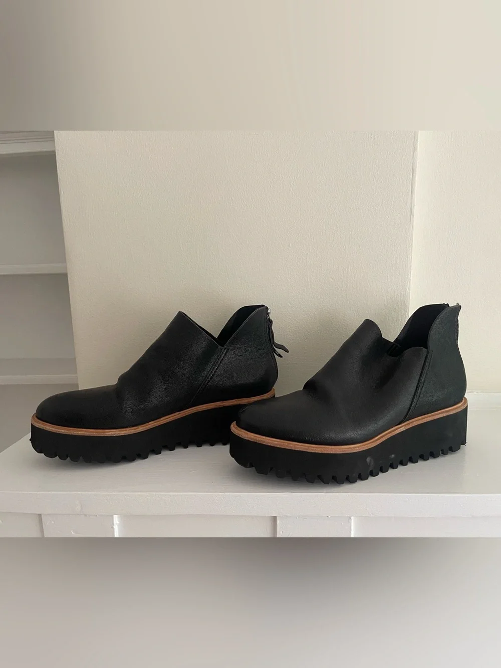 Minimalist Black Platform Zip-Back Slip-On Shoe